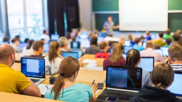 Co-hoi-viec-lam-khoi-nganh-STEM-o-My