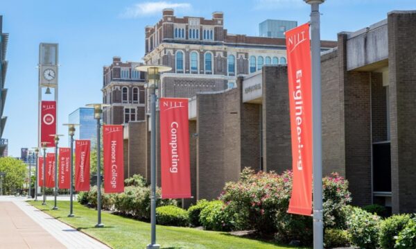 Hoc-phi-tai-New-Jersey-Institute-of-Technology-NJIT
