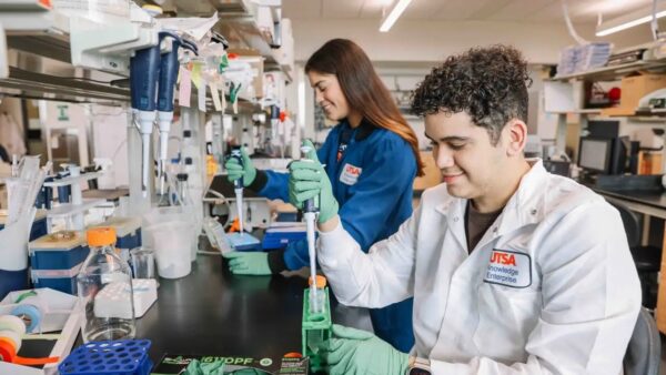 Cac-chuong-trinh-dao-tao-noi-bat-tai-UTSA