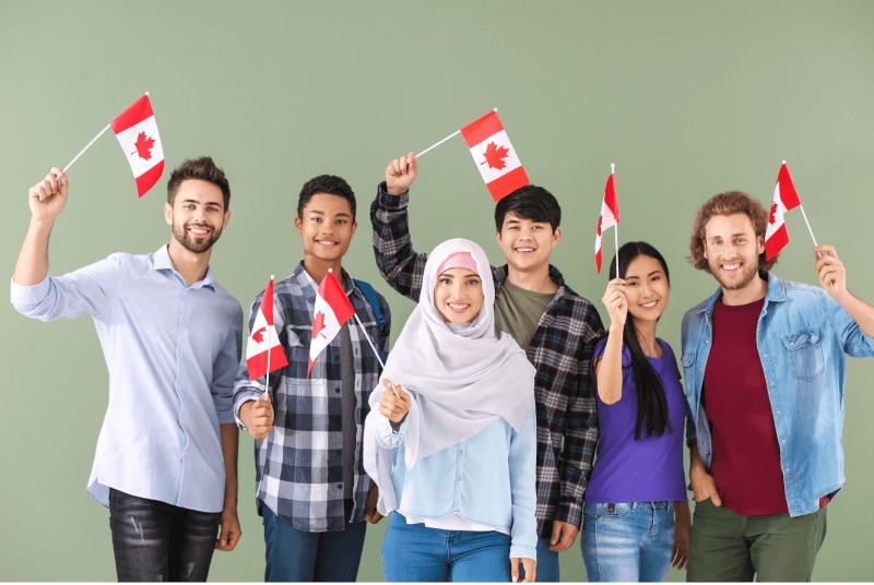 Cong-dong-nguoi-Viet-dong-dao-ho-tro-tot