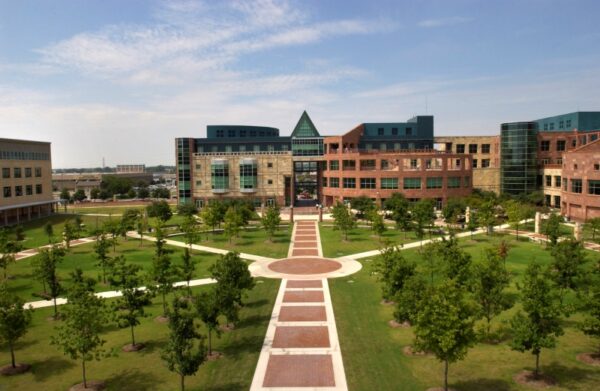 Vi-tri-dia-ly-moi-truong-song-tai-San-Antonio-Texas